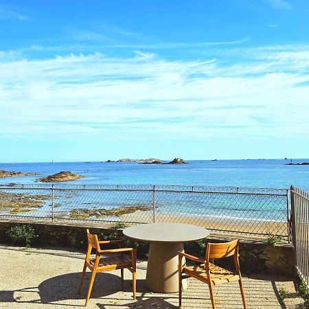 Vue Pleine Mer A La Perle Marine - La Terrasse Динард Екстериор снимка